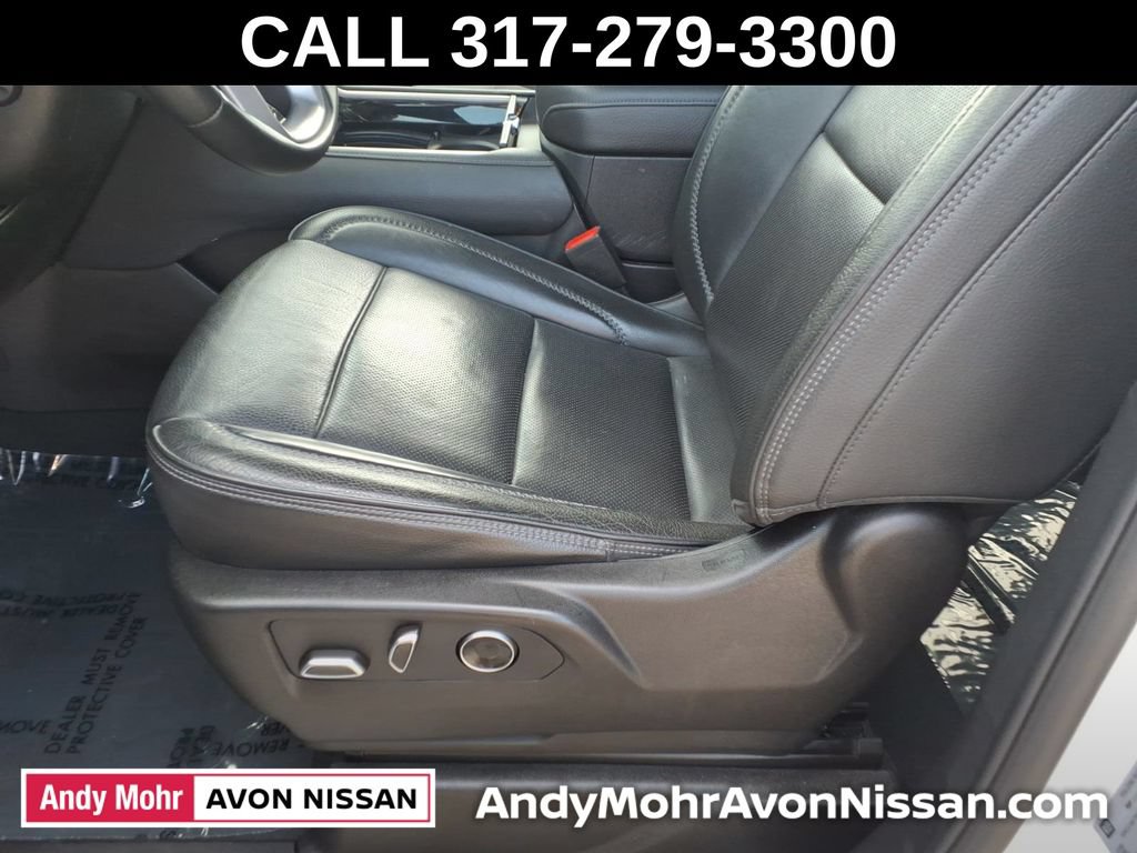 Used 2024 GMC Yukon XL Denali AWD/4WD image 18