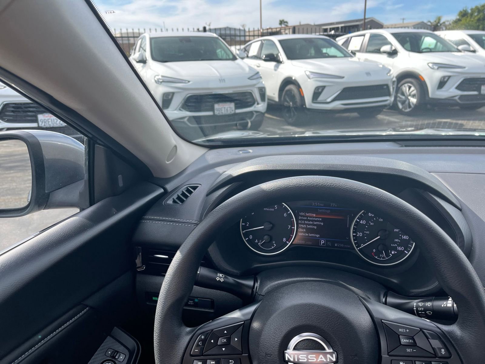 Used 2025 Nissan Sentra SV FWD image 34