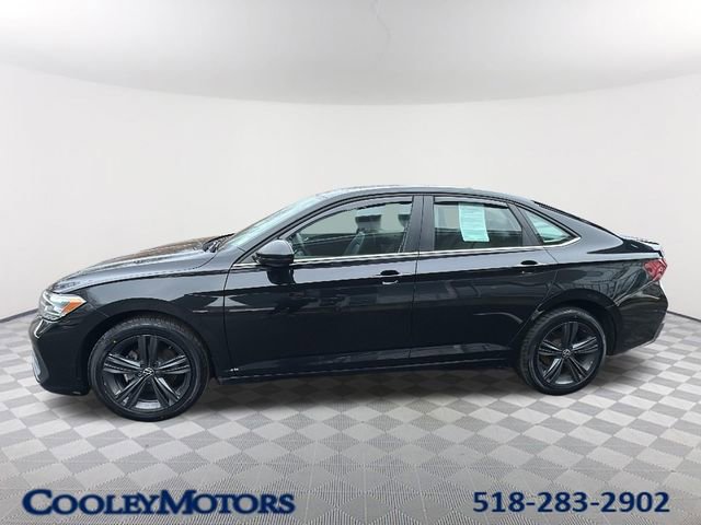 Used 2022 Volkswagen Jetta SE