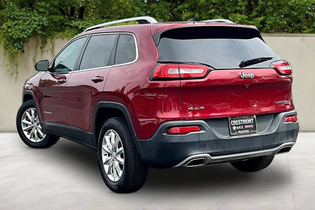 Used 2017 Jeep Cherokee Limited AWD/4WD image 4