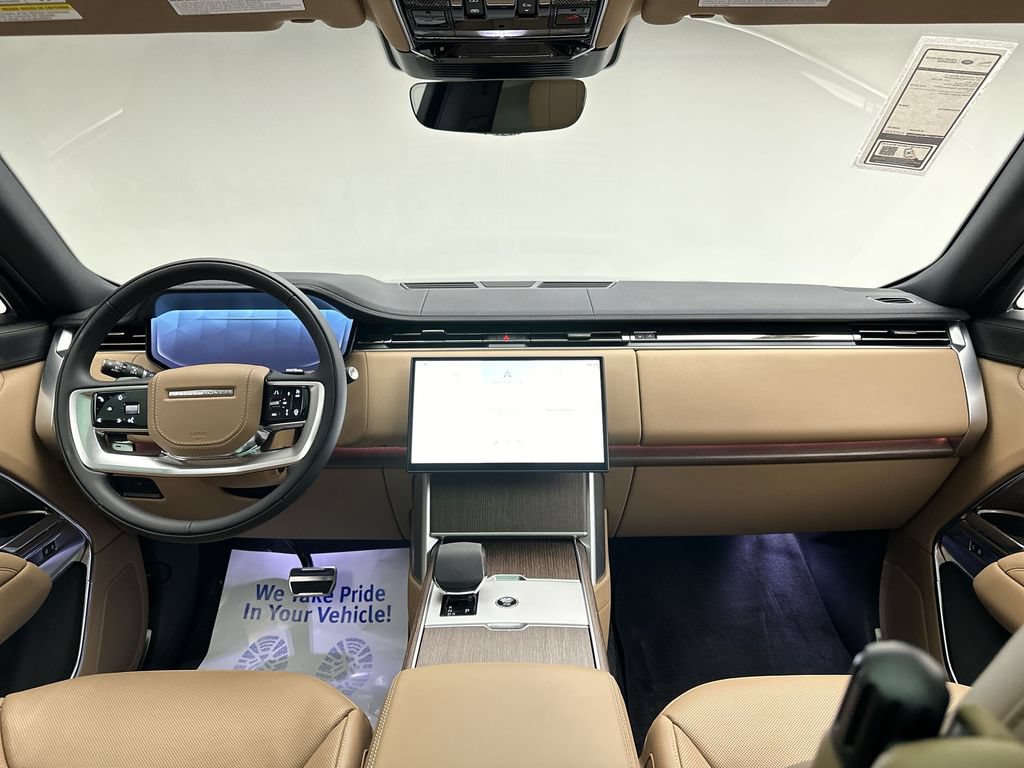Used 2024 Land Rover Range Rover Long Wheelbase SE AWD/4WD image 13