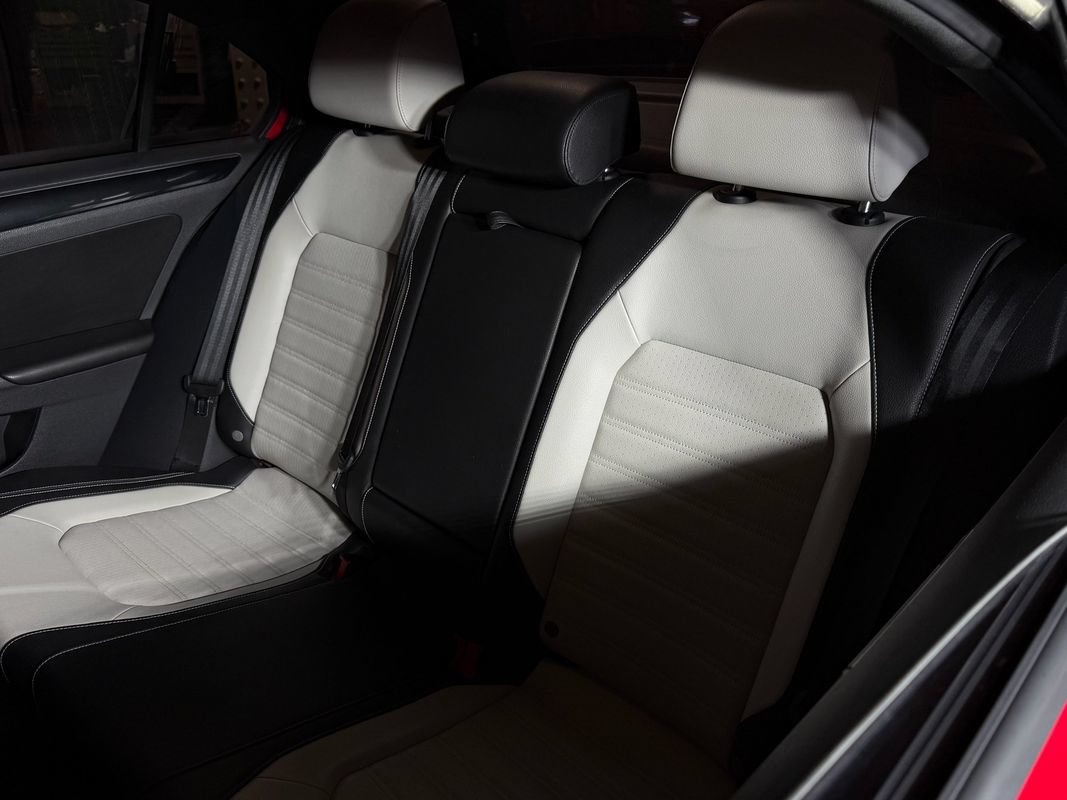 Used 2015 Volkswagen Jetta Sport FWD image 19