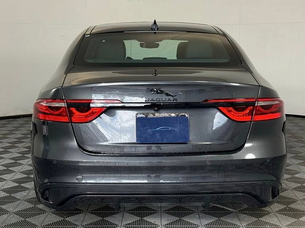 New 2024 Jaguar XF R-Dynamic SE AWD/4WD image 7
