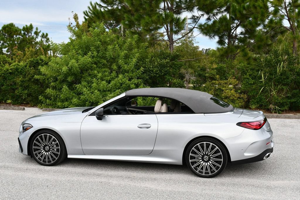 Used 2026 Mercedes-Benz CLE 450 4MATIC Cabriolet image 4