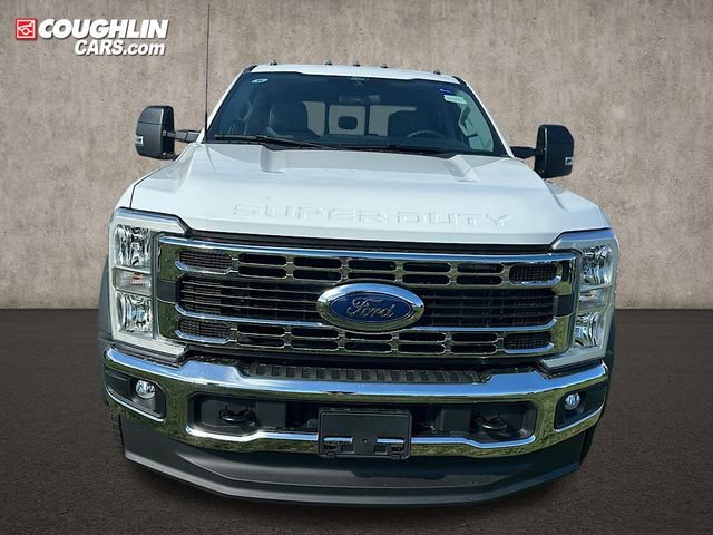 New 2026 Ford F550 4x4 Crew Cab image 2