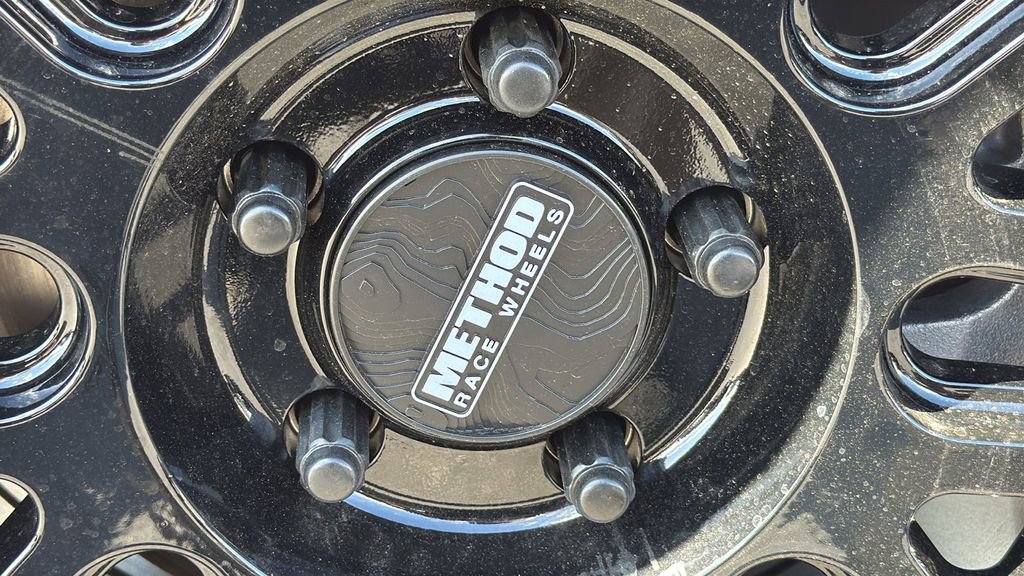 New 2026 Jeep Gladiator Sport AWD/4WD image 10
