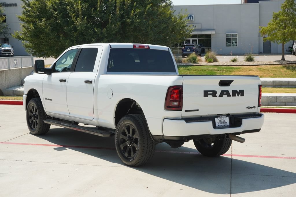 Used 2025 RAM 2500 Big Horn AWD/4WD image 3