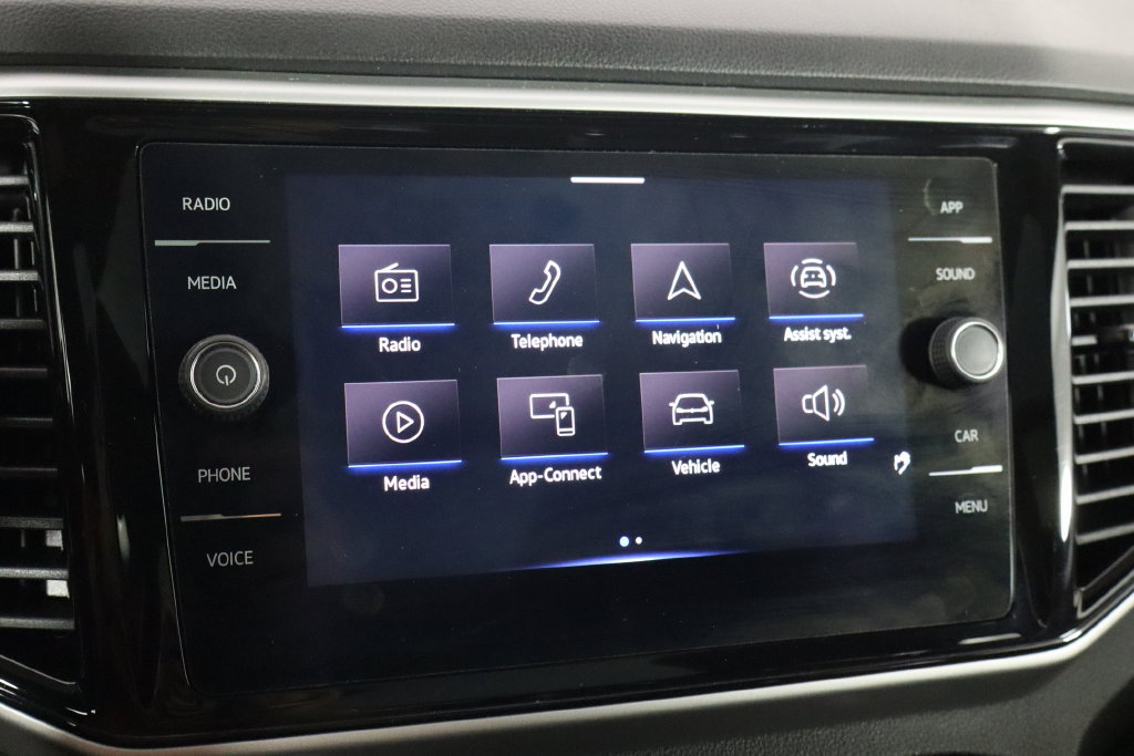 Used 2022 Volkswagen Atlas Cross Sport SE FWD image 37