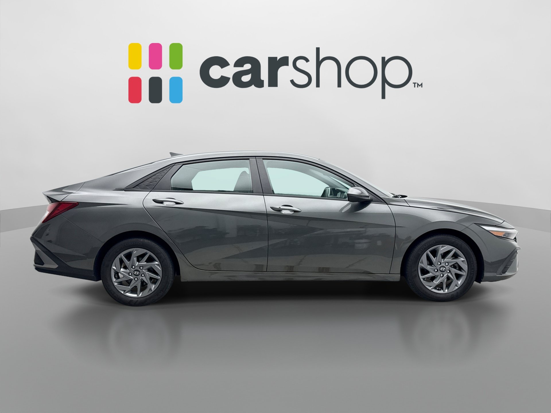 Used 2024 Hyundai Elantra SEL FWD image 6