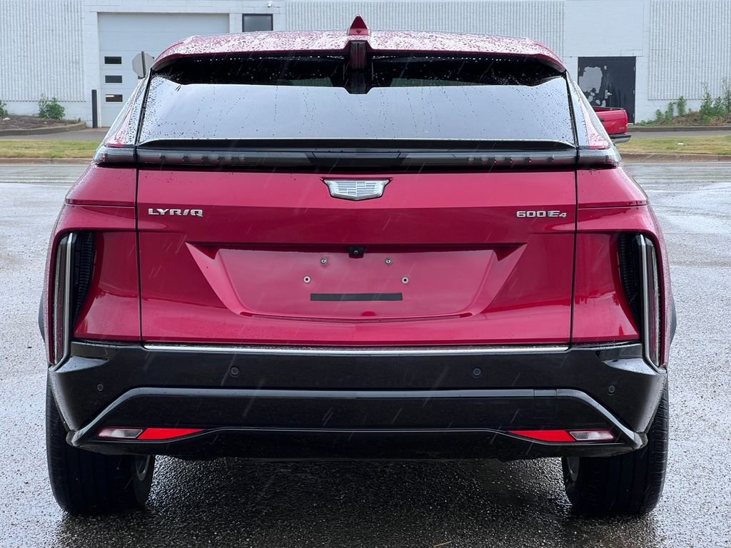 Certified 2024 Cadillac Lyriq Luxury AWD/4WD image 45