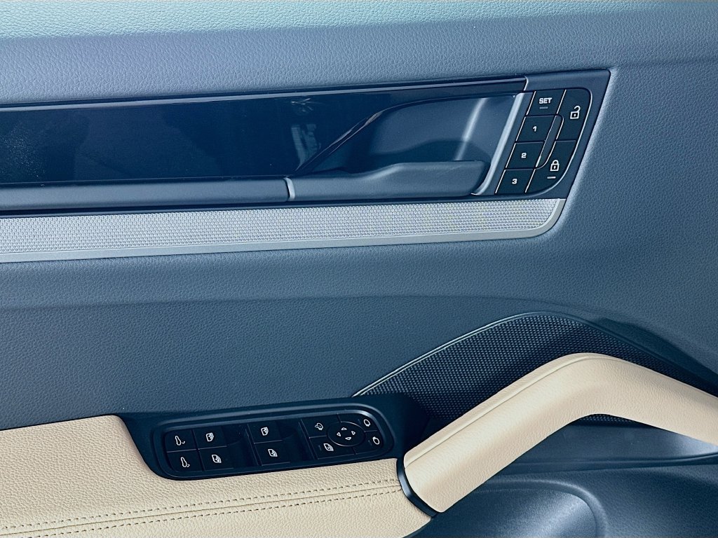New 2026 Porsche Cayenne AWD/4WD image 20