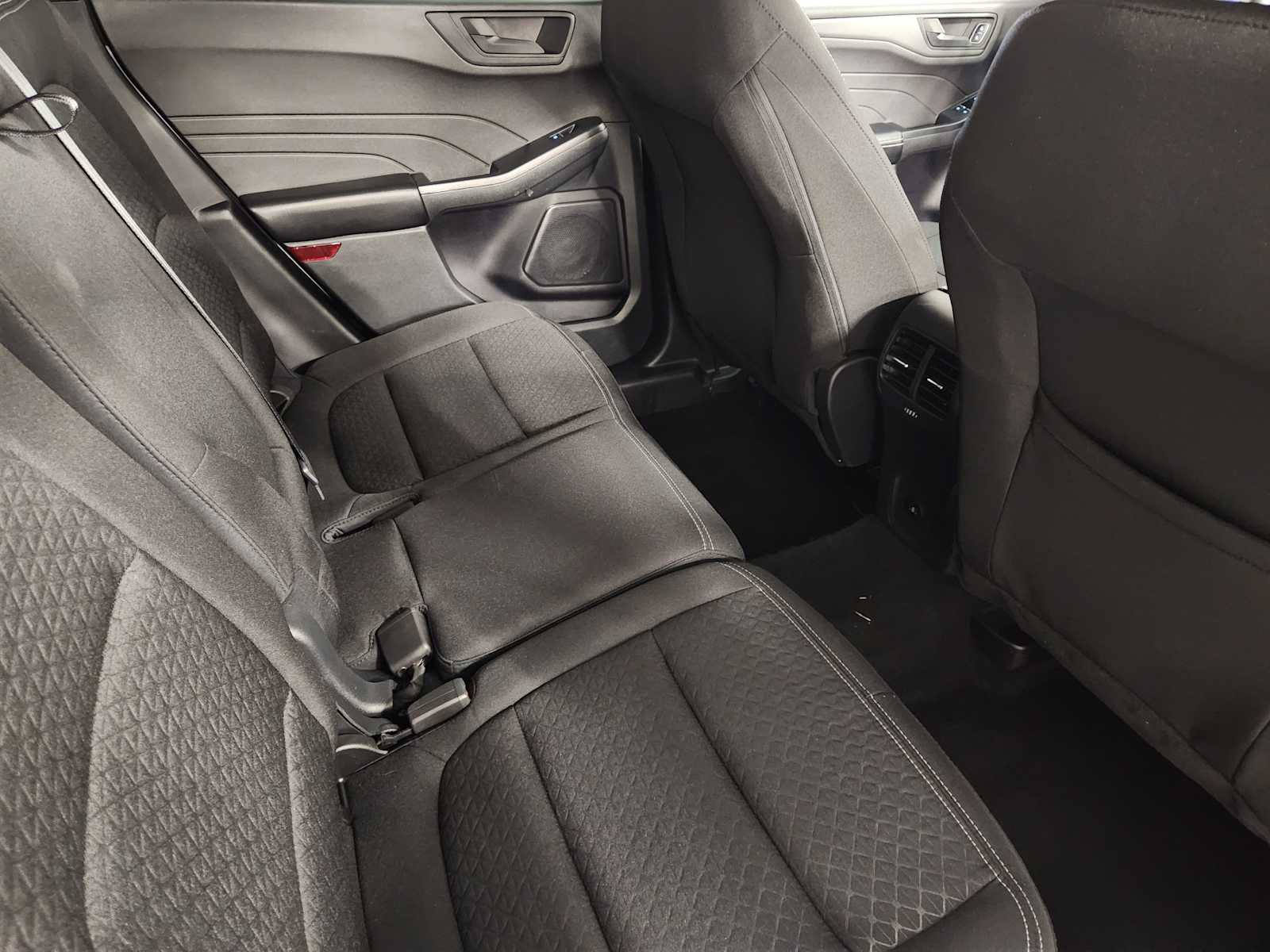 Used 2025 Ford Escape Active AWD/4WD image 32