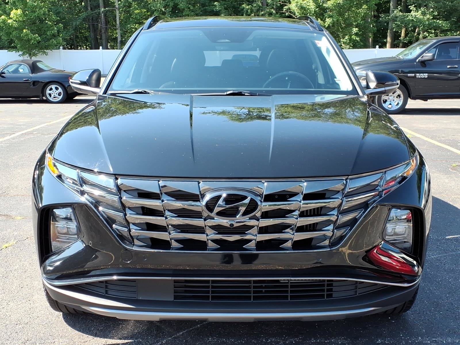 Used 2024 Hyundai Tucson Limited AWD/4WD image 2