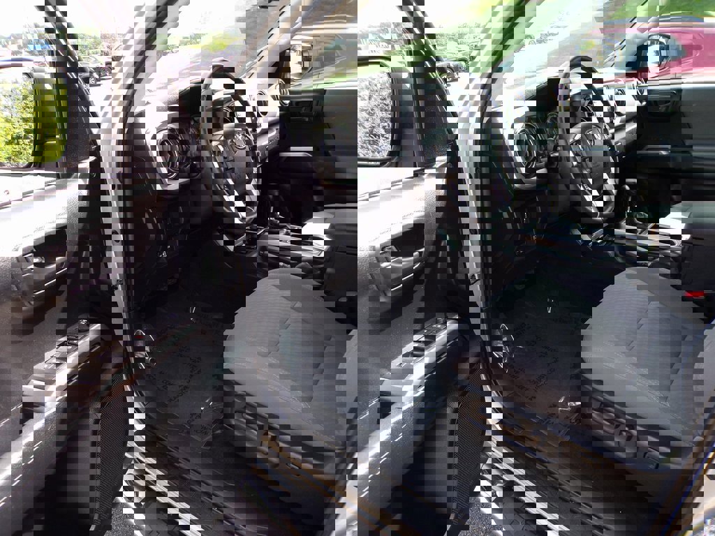 Used 2022 Toyota Tacoma 4x4 Double Cab image 15