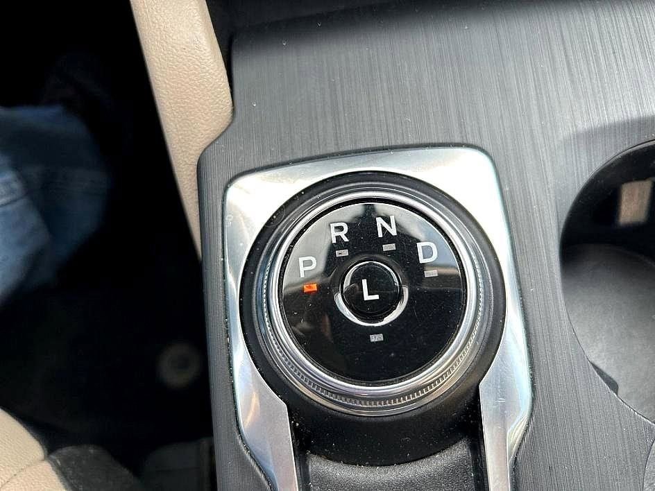 Used 2022 Ford Escape SEL image 25