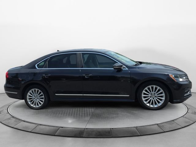 Used 2017 Volkswagen Passat 1.8T SE FWD image 6