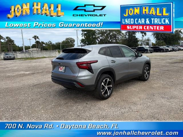 Used 2025 Chevrolet Trax RS w/ Driver Confidence Package FWD image 11