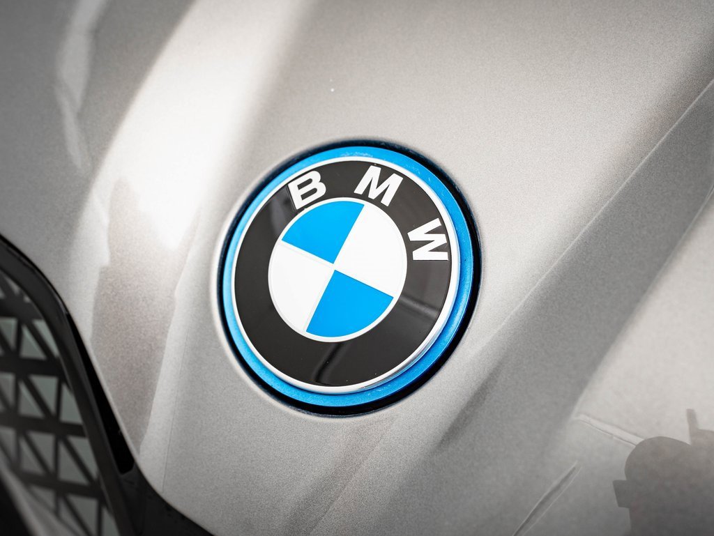 Used 2023 BMW iX M60 image 3