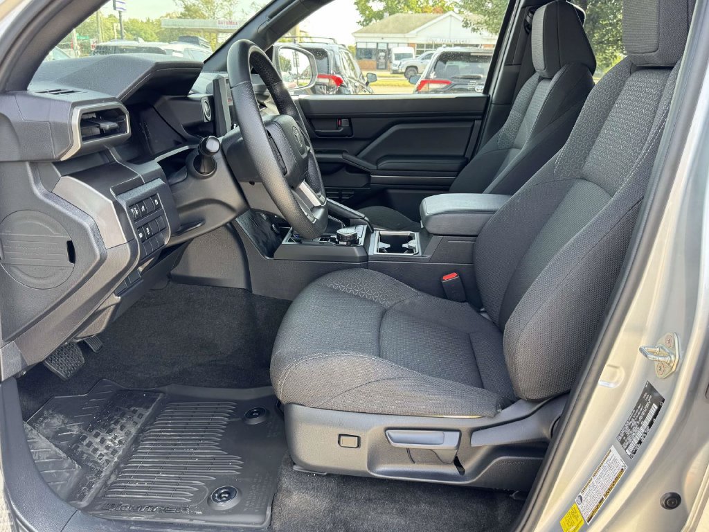 Certified 2025 Toyota 4Runner SR5 AWD/4WD image 20