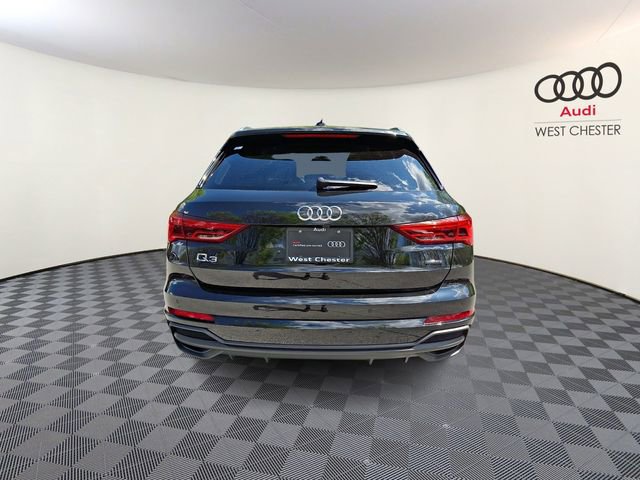 Certified 2023 Audi Q3 2.0T Premium w/ Convenience Package AWD/4WD image 5