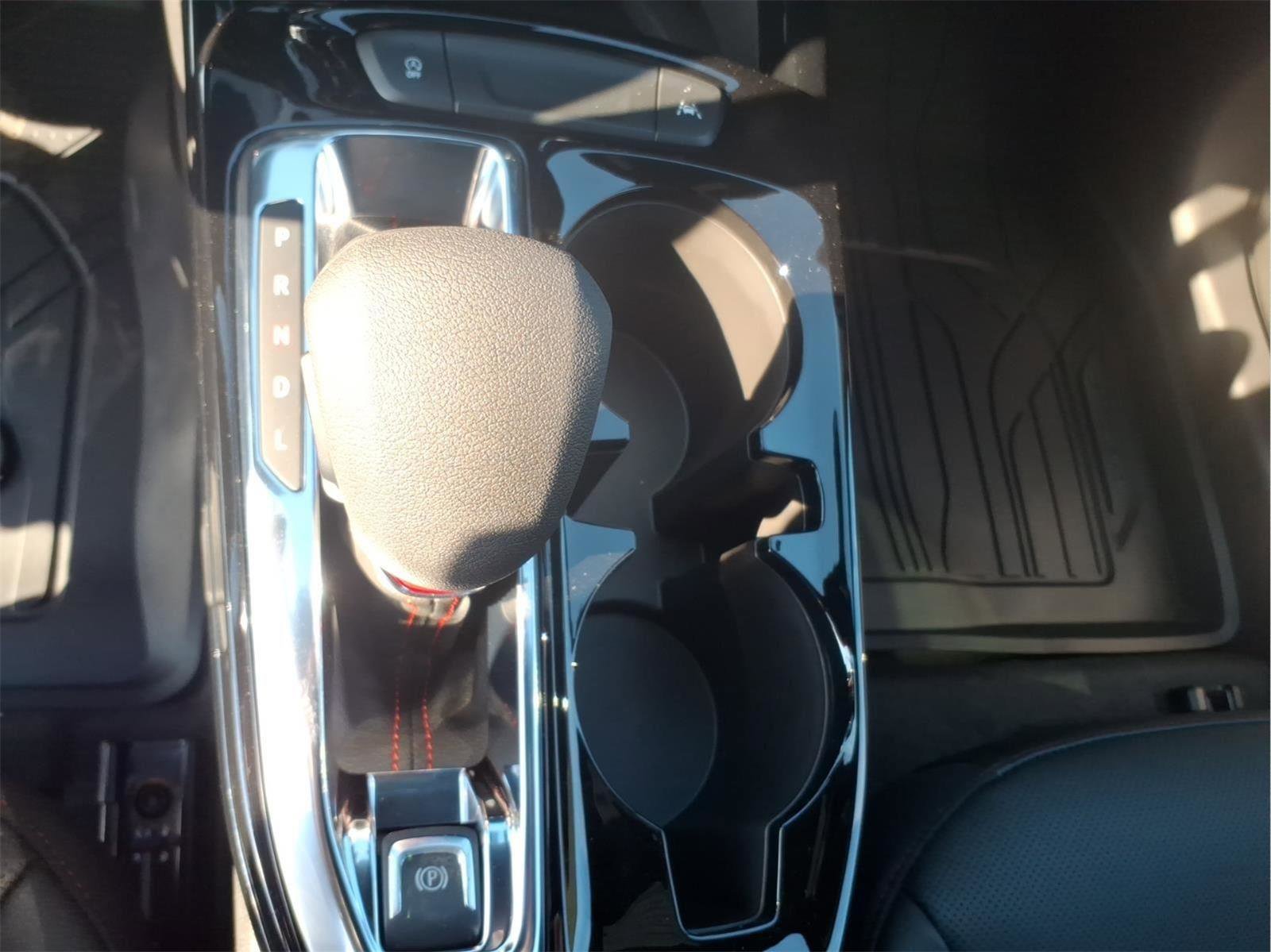 New 2026 Chevrolet Trax RS w/ Sunroof Package image 23