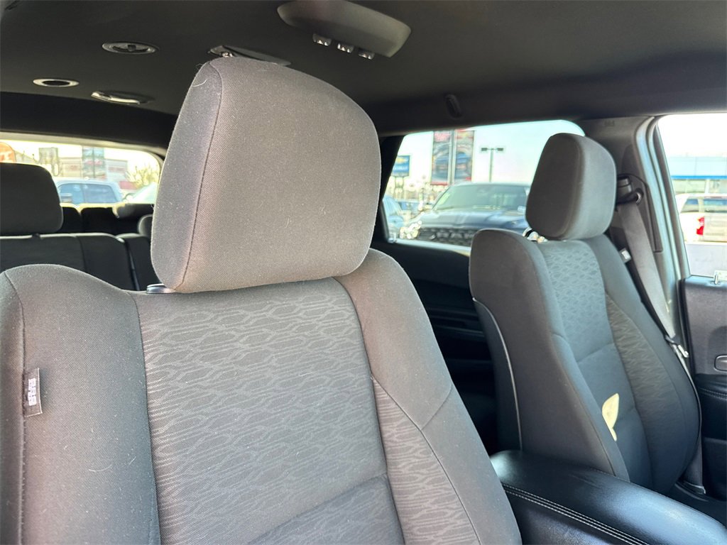 Used 2022 Dodge Durango SXT w/ Blacktop Package image 12