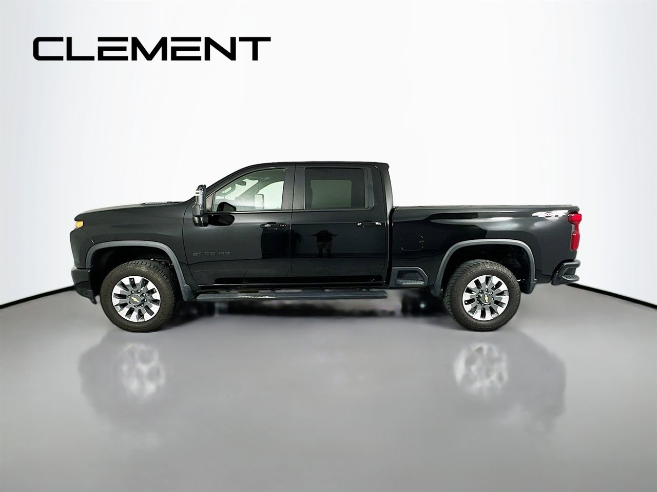 Used 2022 Chevrolet Silverado 2500 Custom w/ Custom Convenience Package AWD/4WD image 6