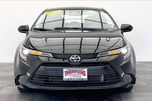 Used 2024 Toyota Corolla LE image 2