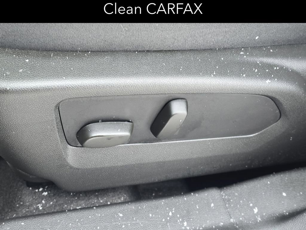 Certified 2023 Buick Envision Essence w/ Sport Touring Package image 7