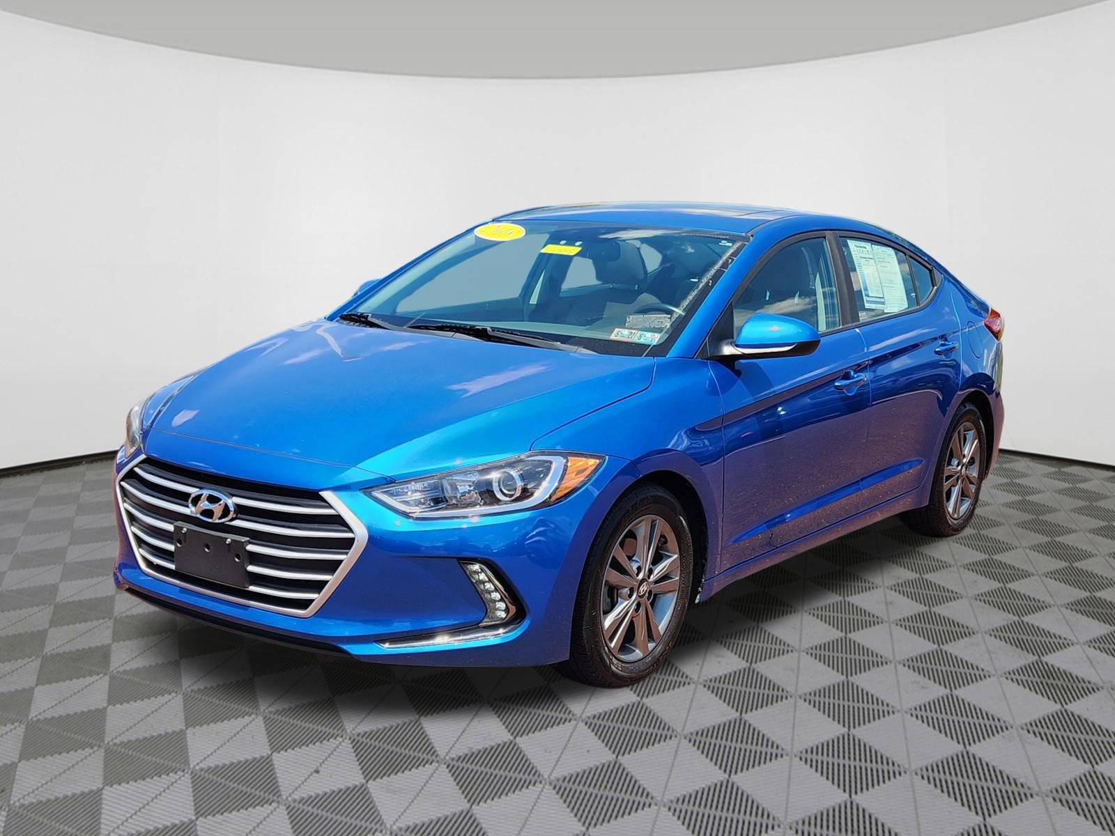 Used 2018 Hyundai Elantra Value Edition FWD image 2