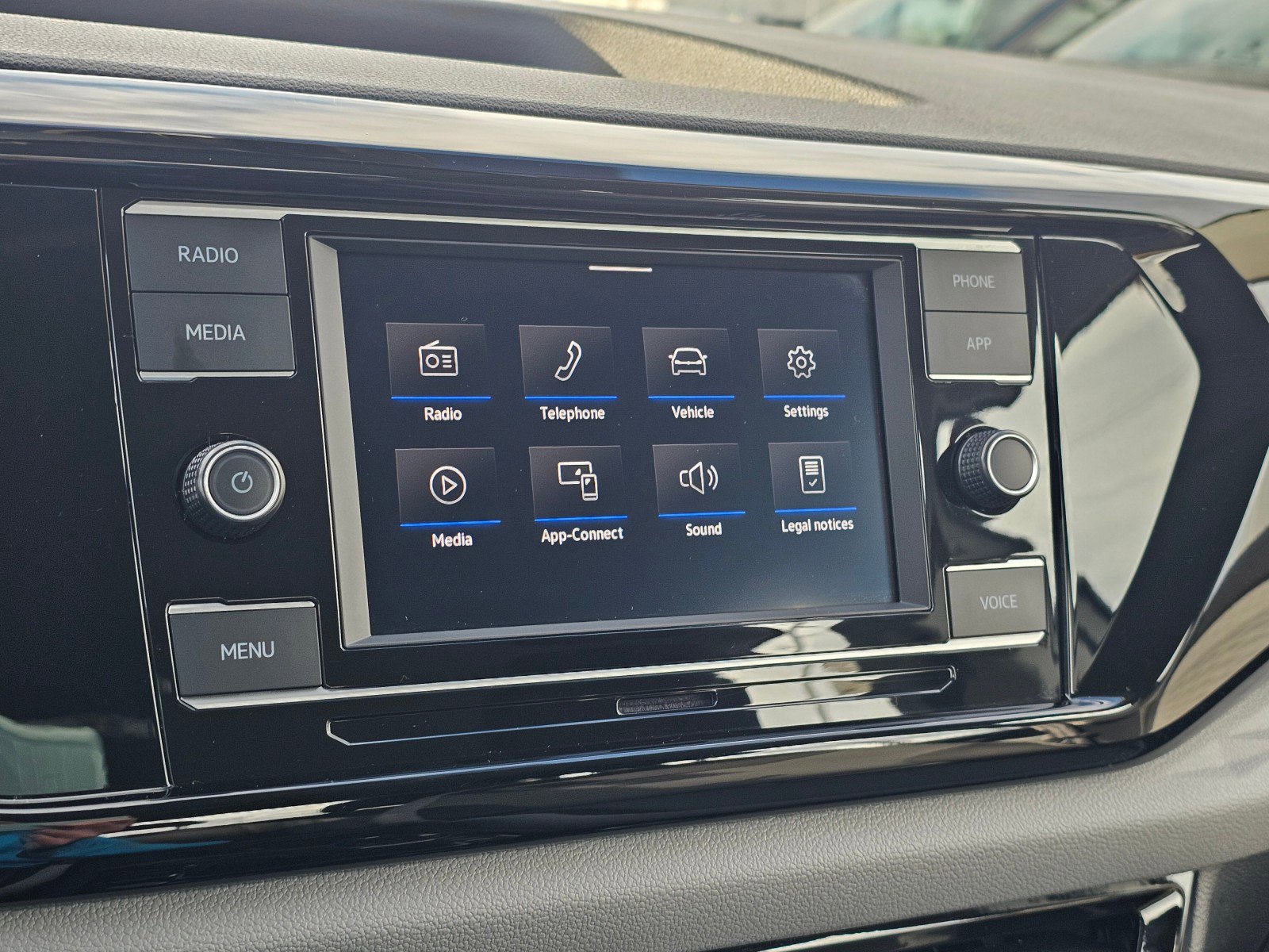 Used 2024 Volkswagen Taos S image 30