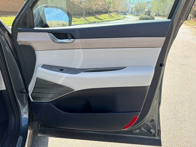 Used 2022 Hyundai Palisade Limited w/ Winter Package image 14