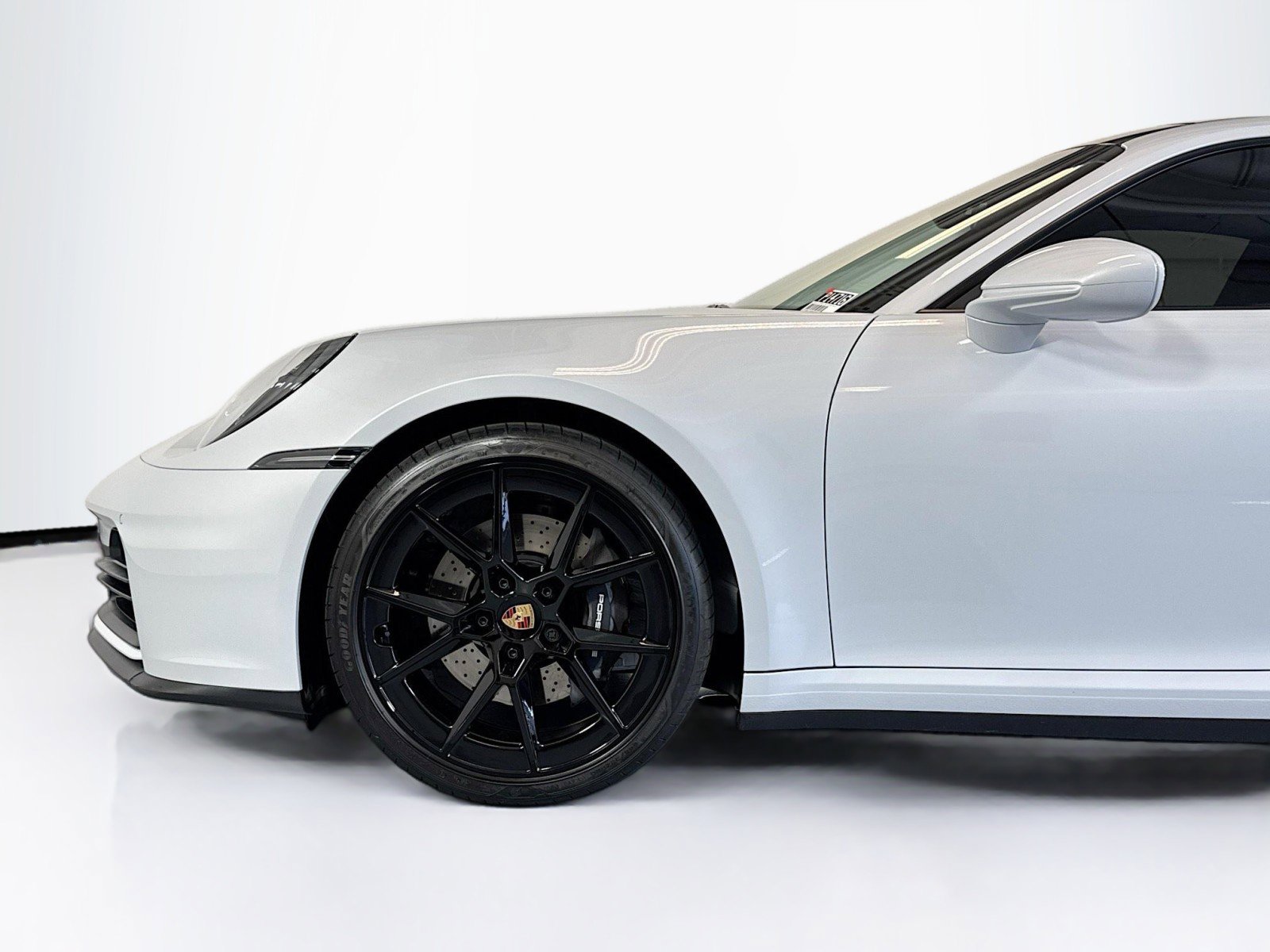 Used 2025 Porsche 911 Carrera image 28