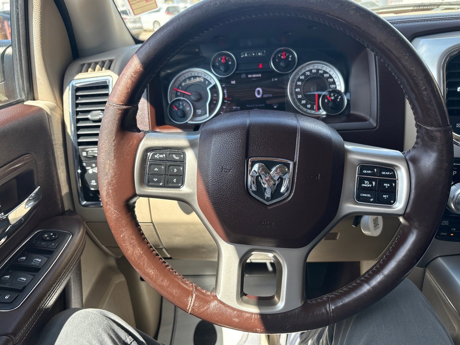 Used 2015 RAM 1500 Laramie image 18