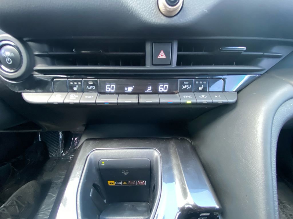 Used 2024 Toyota Crown AWD/4WD image 23