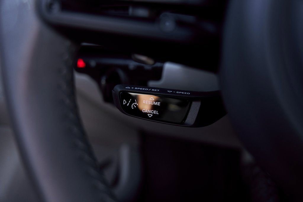 Used 2022 Porsche 911 Turbo S image 47