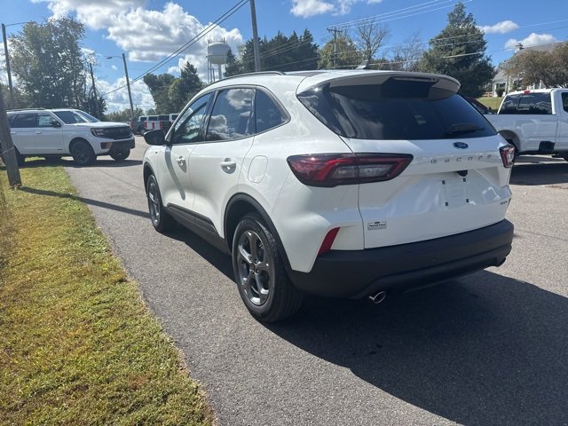 New 2026 Ford Escape ST-Line image 10