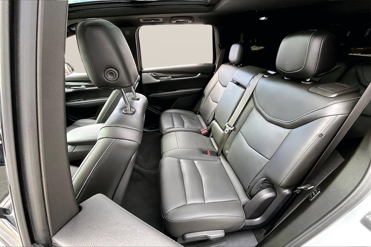 Used 2024 Cadillac XT6 Sport image 23
