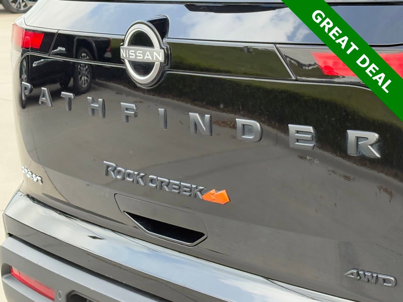 Used 2023 Nissan Pathfinder Rock Creek AWD/4WD image 9