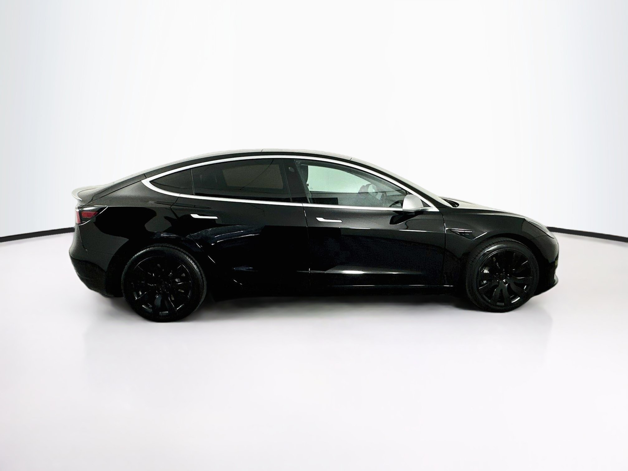 Used 2018 Tesla Model 3 Long Range AWD/4WD image 10