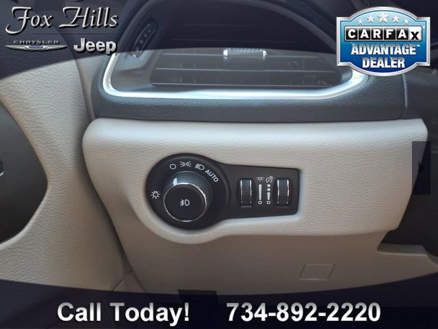Used 2019 Chrysler Pacifica Limited FWD image 18