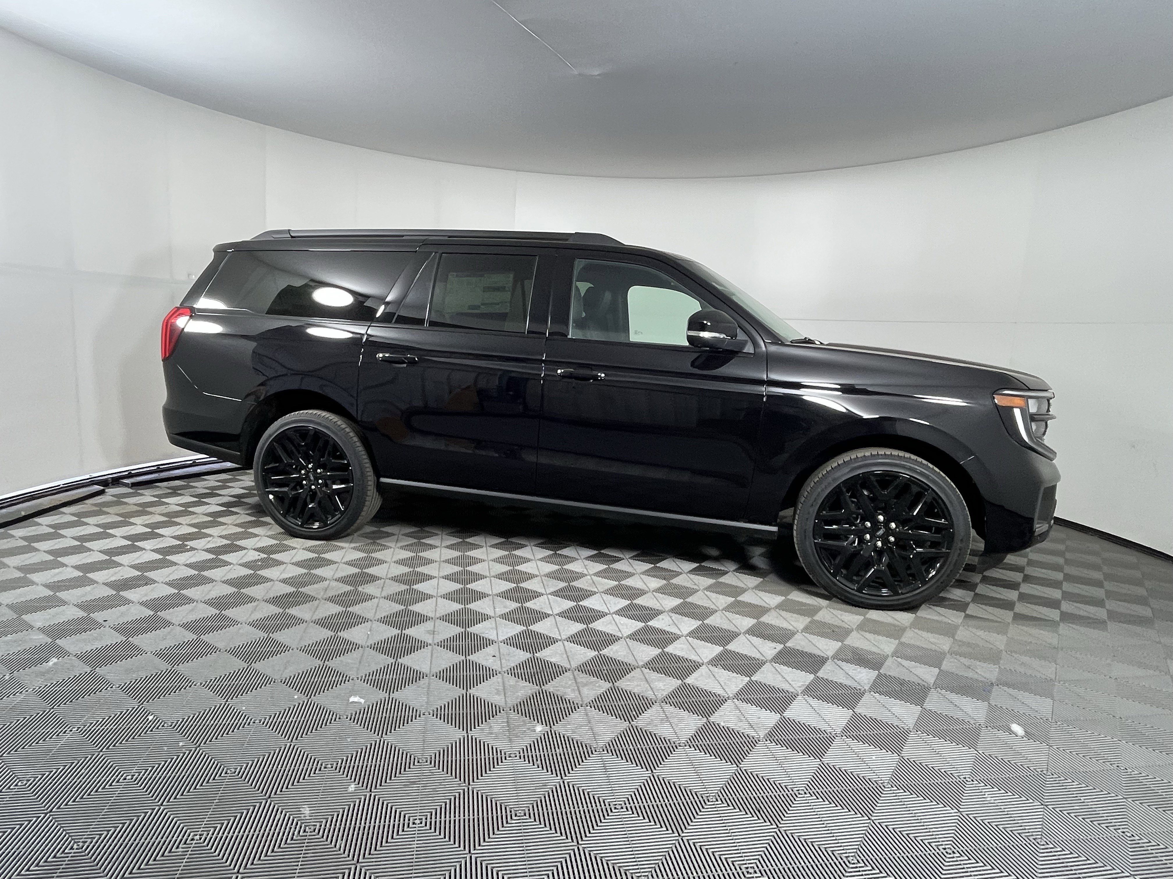 New 2026 Ford Expedition Max Platinum AWD/4WD image 5