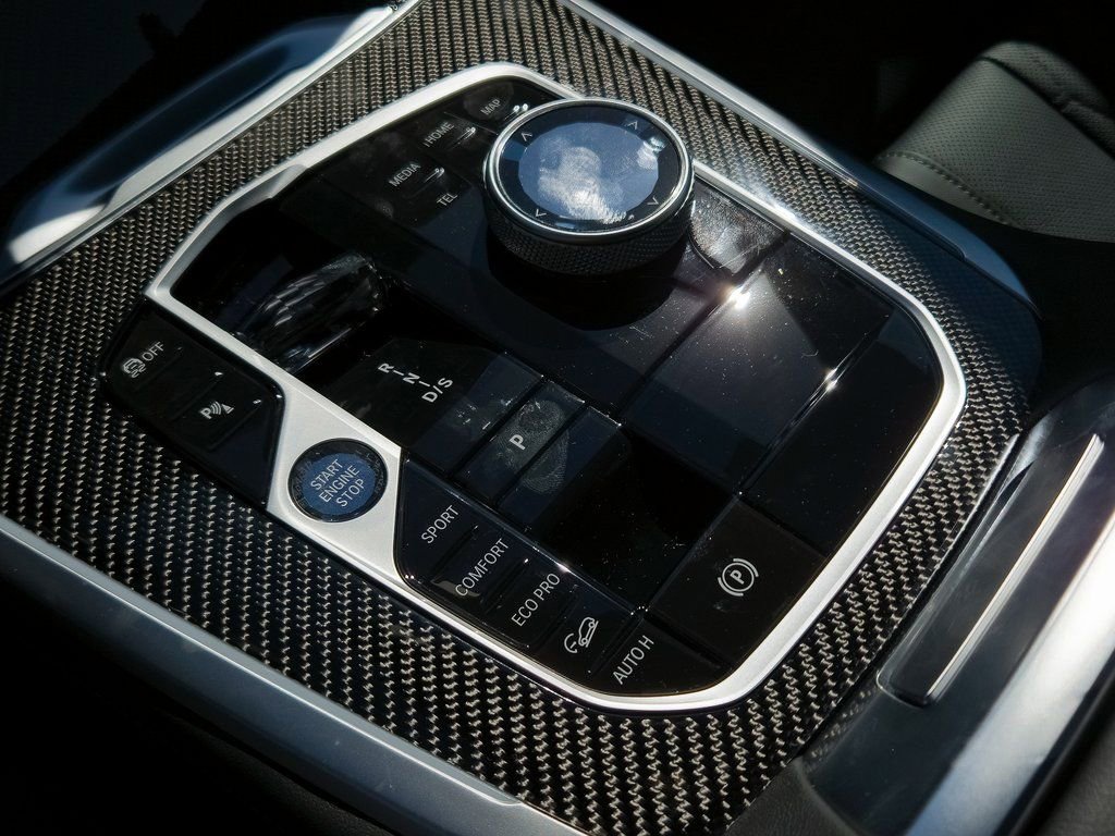 New 2026 BMW X5 M60i AWD/4WD image 12