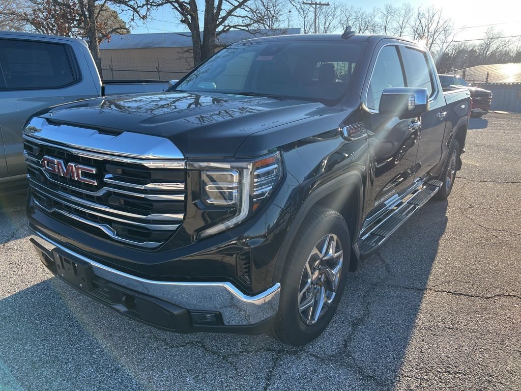 New 2026 GMC Sierra 1500 SLT w/ SLT Premium Package