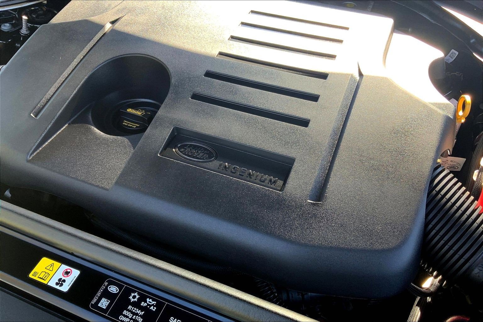 Used 2025 Land Rover Range Rover Sport image 32