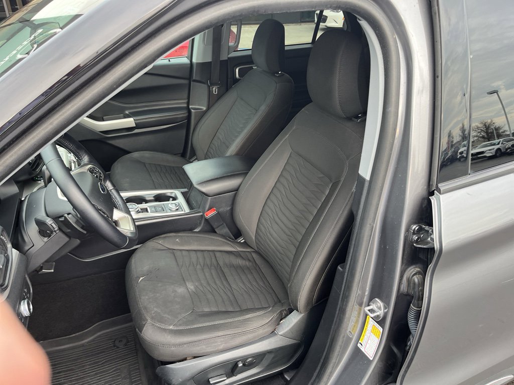 Used 2021 Ford Explorer XLT w/ Class III Trailer Tow Package image 27