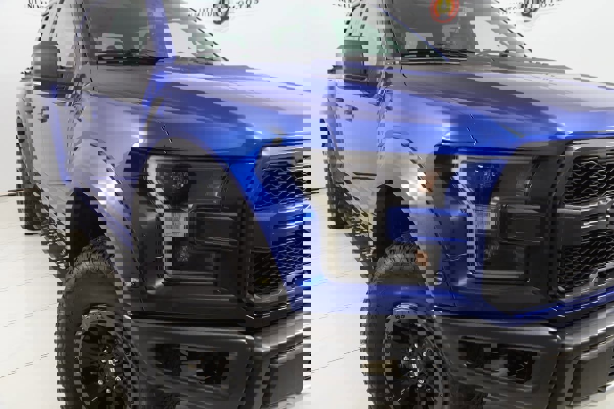 Used 2017 Ford F150 Raptor w/ Equipment Group 801A Mid image 20