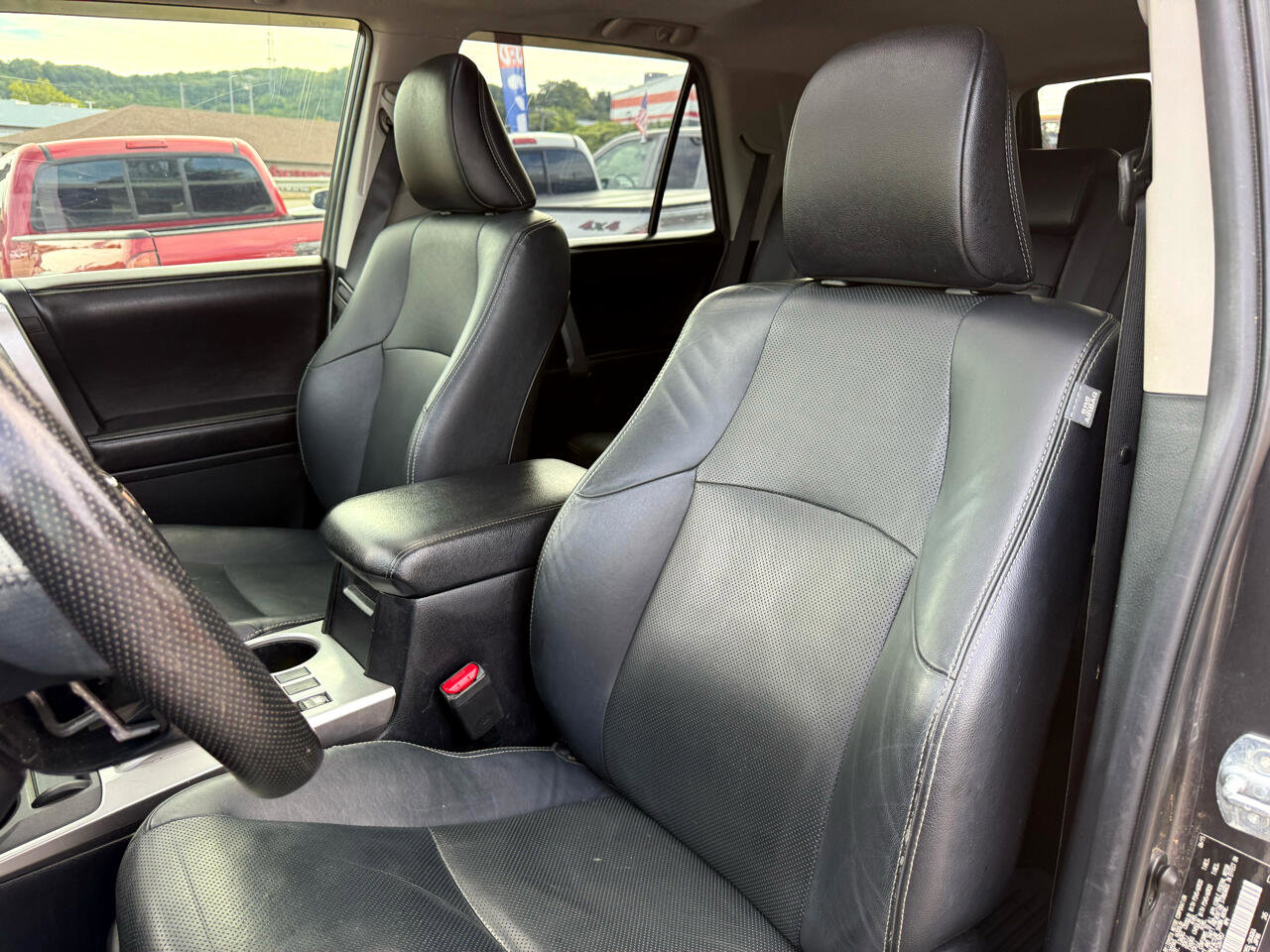 Used 2015 Toyota 4Runner SR5 image 18