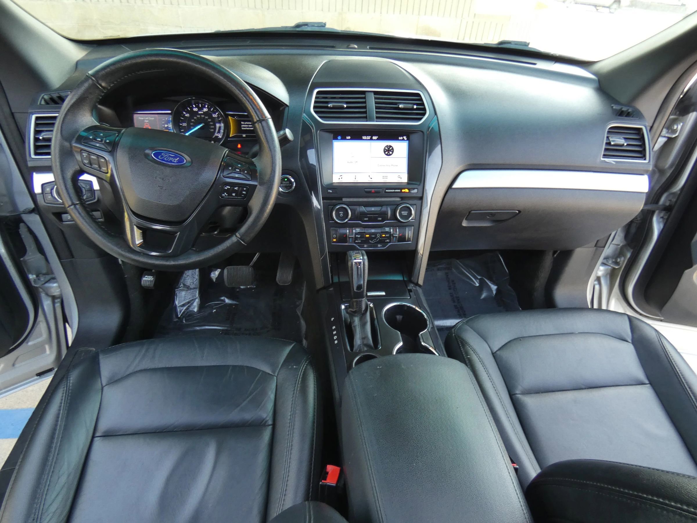 Used 2017 Ford Explorer XLT w/ Equipment Group 202A image 20