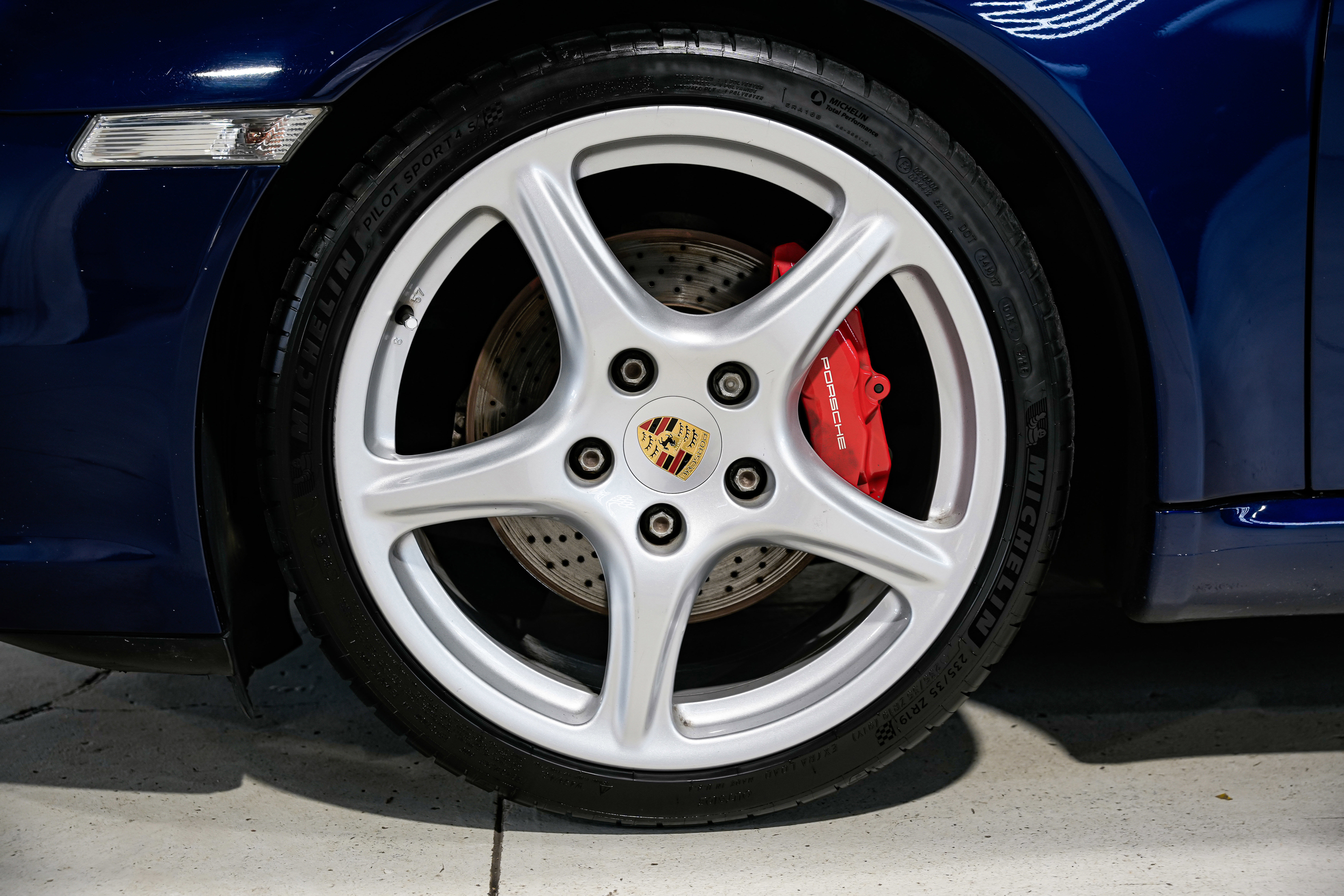 Used 2006 Porsche 911 Carrera S image 44